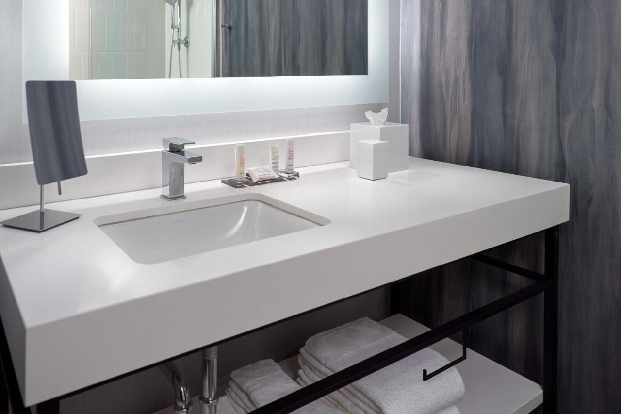 Marriott Downtown Hotel 4*